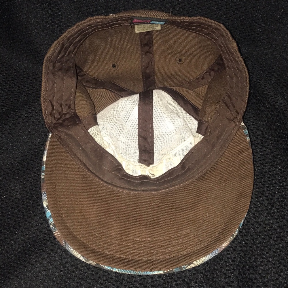 TAPOUT Hat - Picture 6 of 8